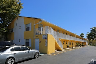 Building Photo - 2640 Ivy Apartments LLC