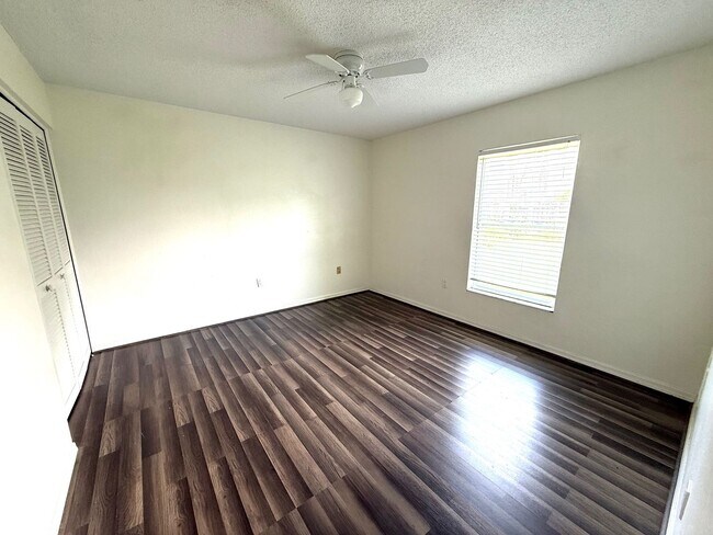 Building Photo - Spacious 3-Bed/2-Bath Home for Rent! Saras...
