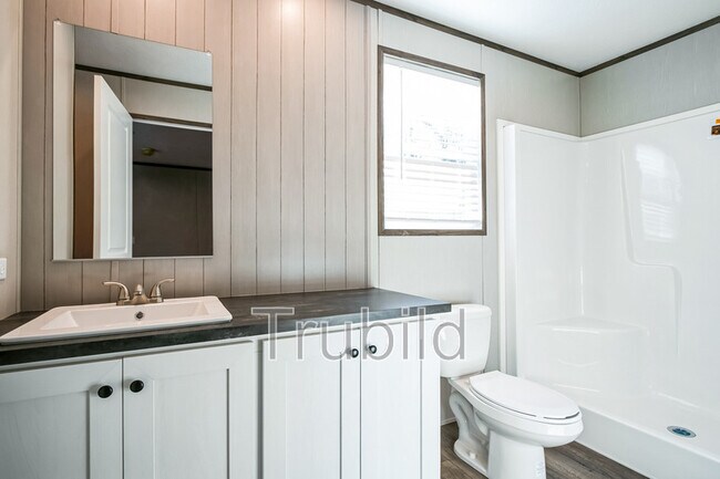 Building Photo - 1915 Cardell Rd