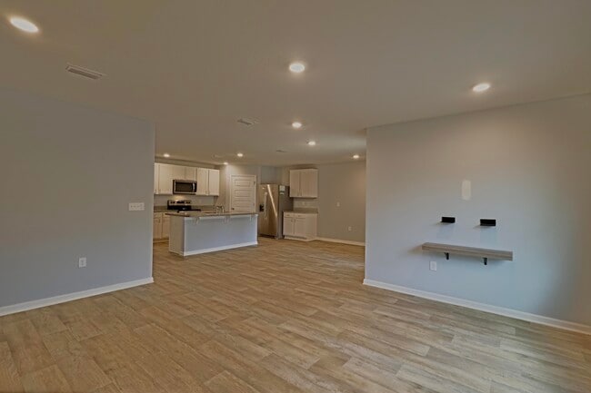 Building Photo - 5747 Guinevere Ln