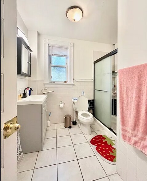 Building Photo - 83 Wensley St