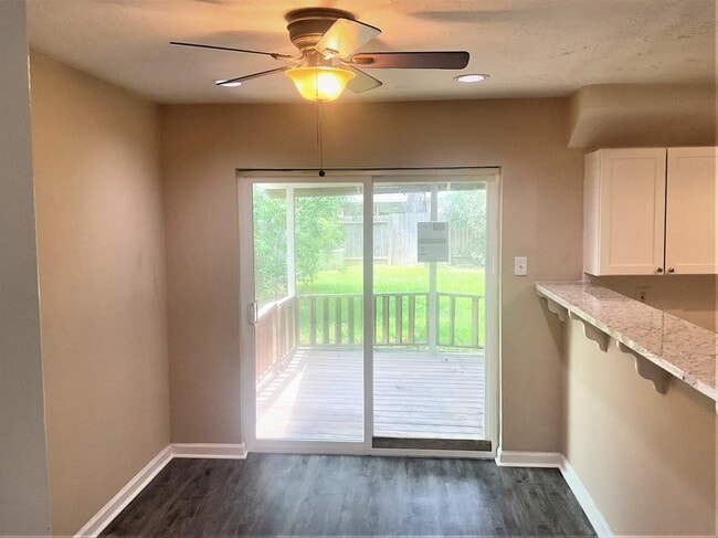 Building Photo - 5303 Enchanted Mist Dr