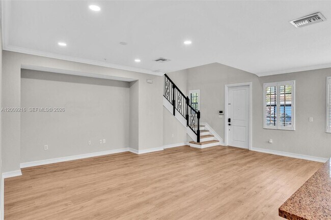 Building Photo - 11541 SW 15th Ave