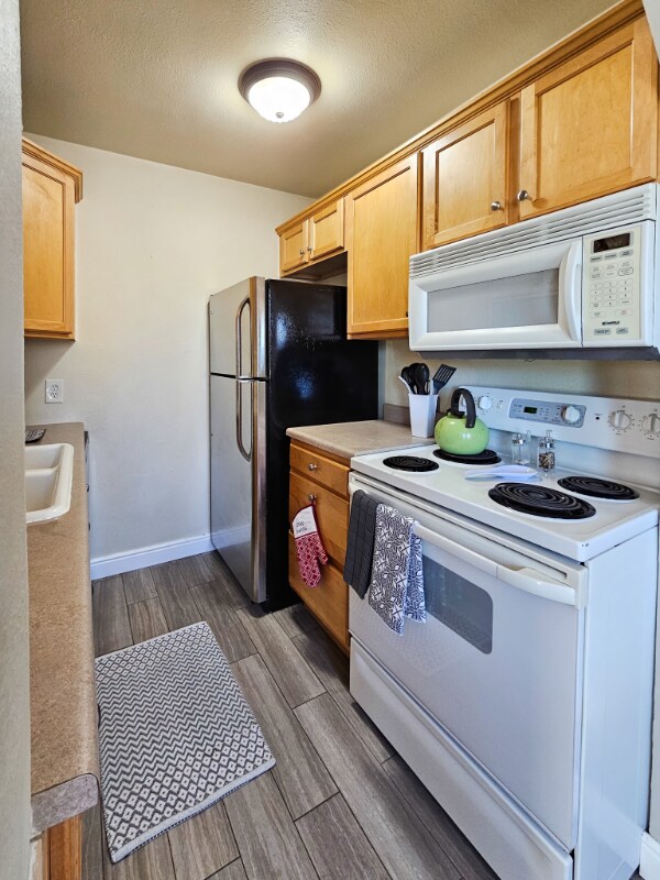 Building Photo - 1520 Glencoe St