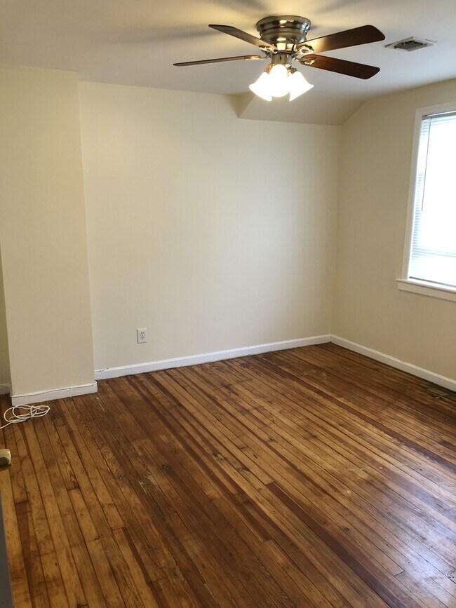 Building Photo - 64 Cedar Ave