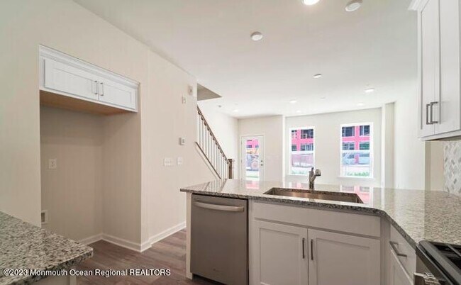 Building Photo - 8 Jessica Ln