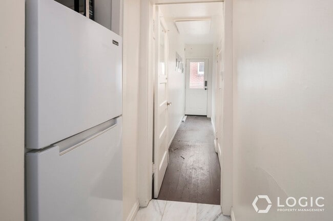 Building Photo - 1309 E 400 S