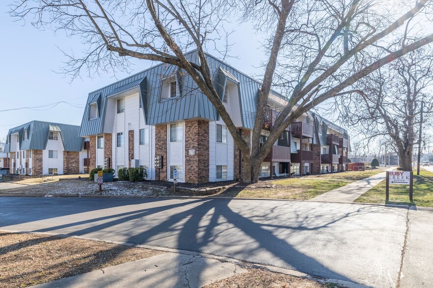 Interior Photo - Ruby on the Creek Apartments