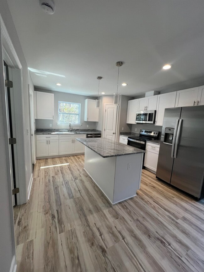 Building Photo - 74 Black Foot Rd