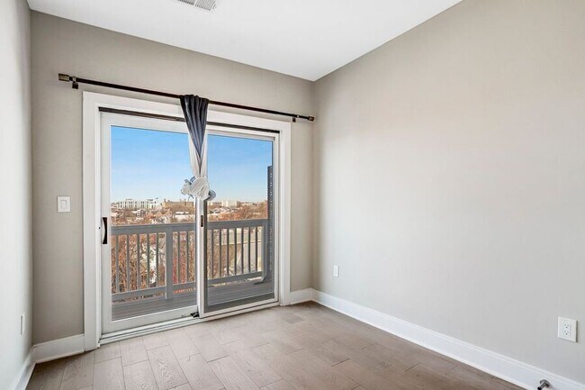 Building Photo - 2812 Georgia Ave NW