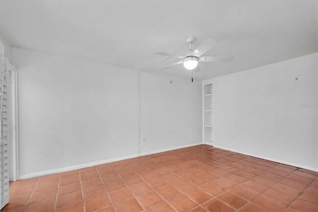 Building Photo - 4900 38th Way S