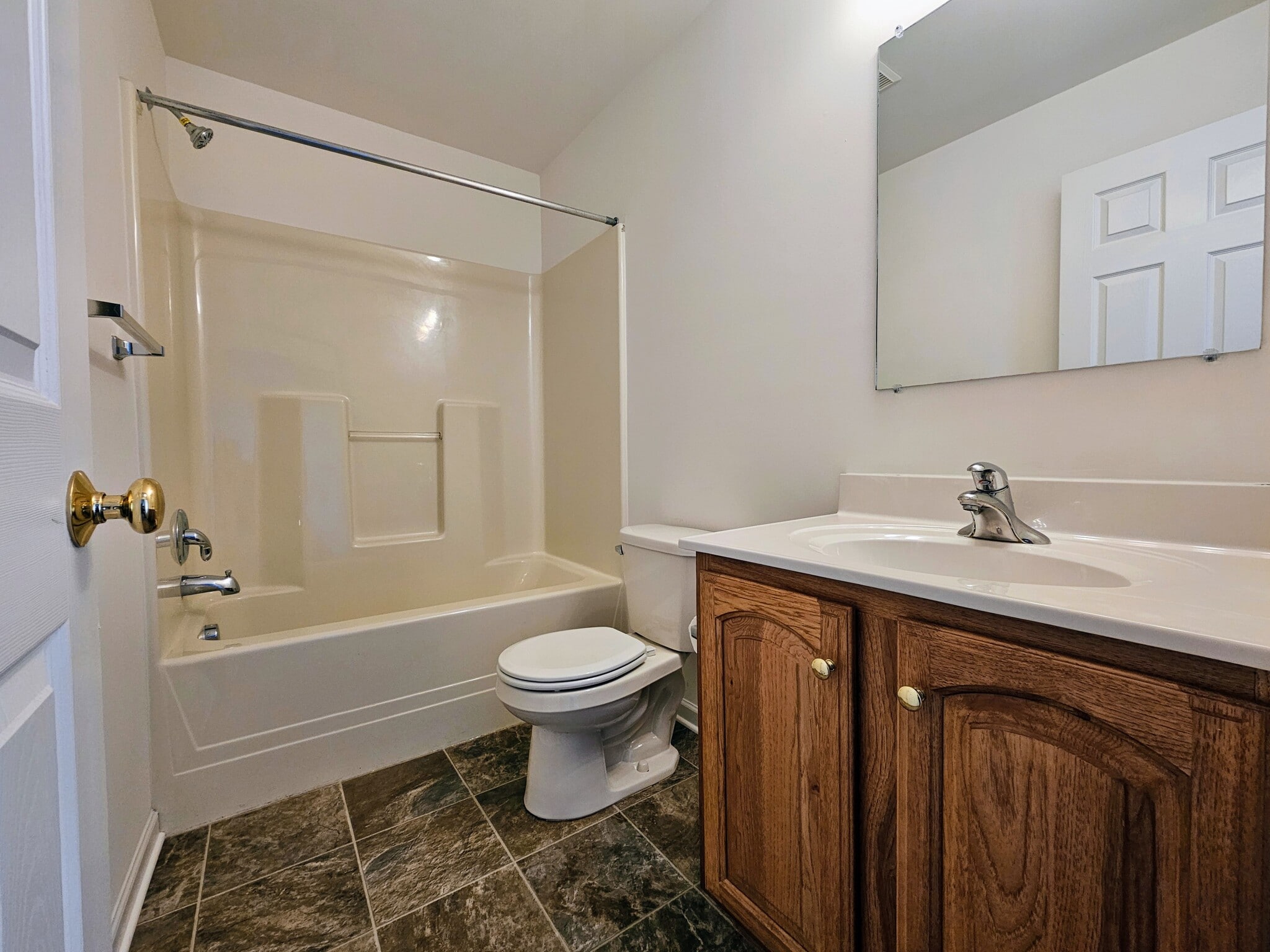 Building Photo - 701 Brentwood Dr