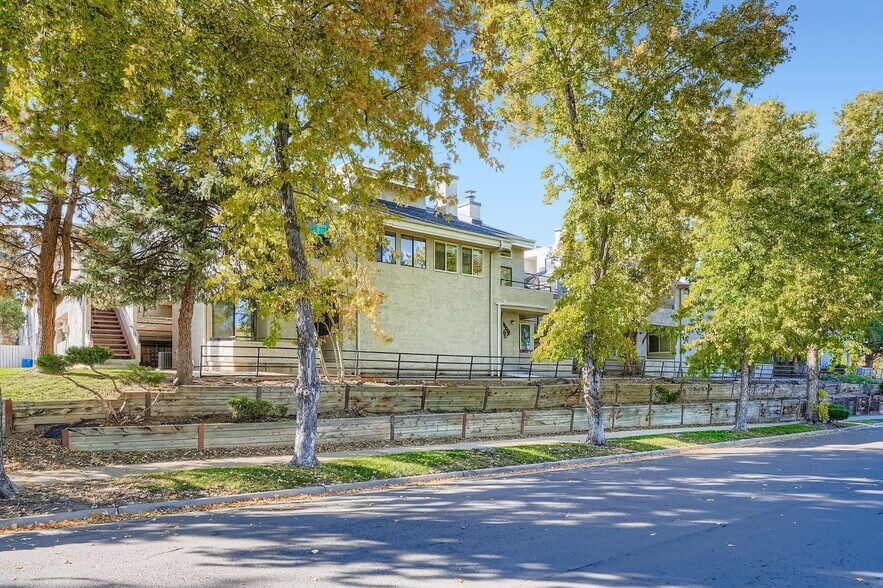 Building Photo - 1845 Kendall St