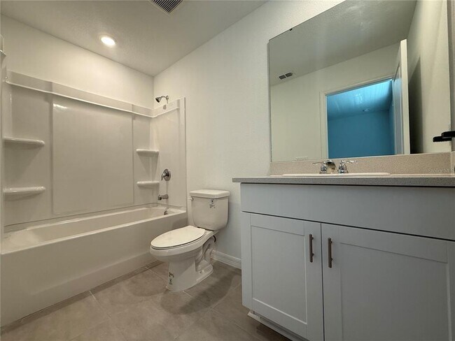 Building Photo - 3009 Skyline Lp