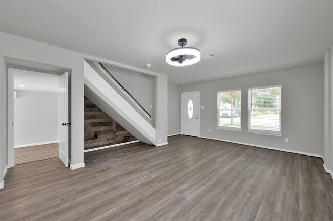 Building Photo - 3391 Arapaho Cir