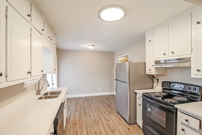 Building Photo - 612 Ralph Rd SE