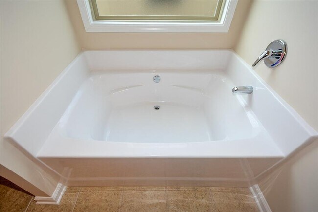 Building Photo - 4106 Water Mill Dr