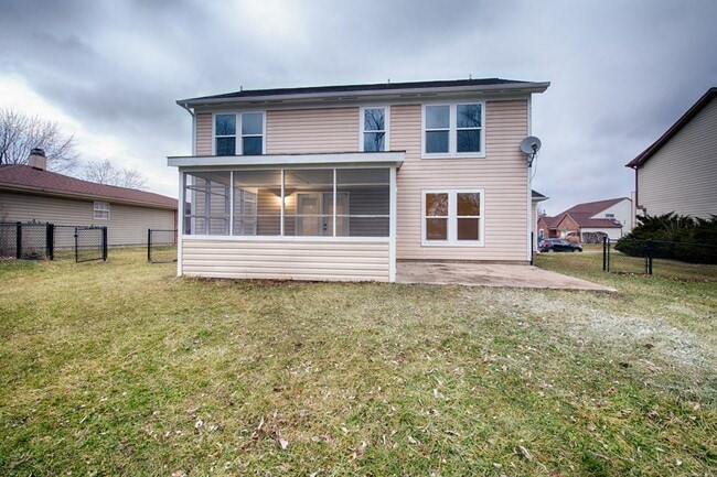 Primary Photo - 3 bed 2.5 bath 2 story 2 car attached gara...