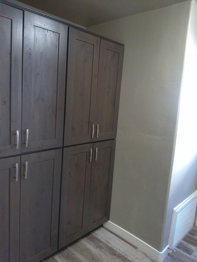 Building Photo - Spacious 4 bedroom 2 bath Double wide Available short term or long term