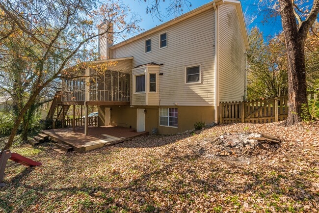 Building Photo - 420 Shelbyville Rd