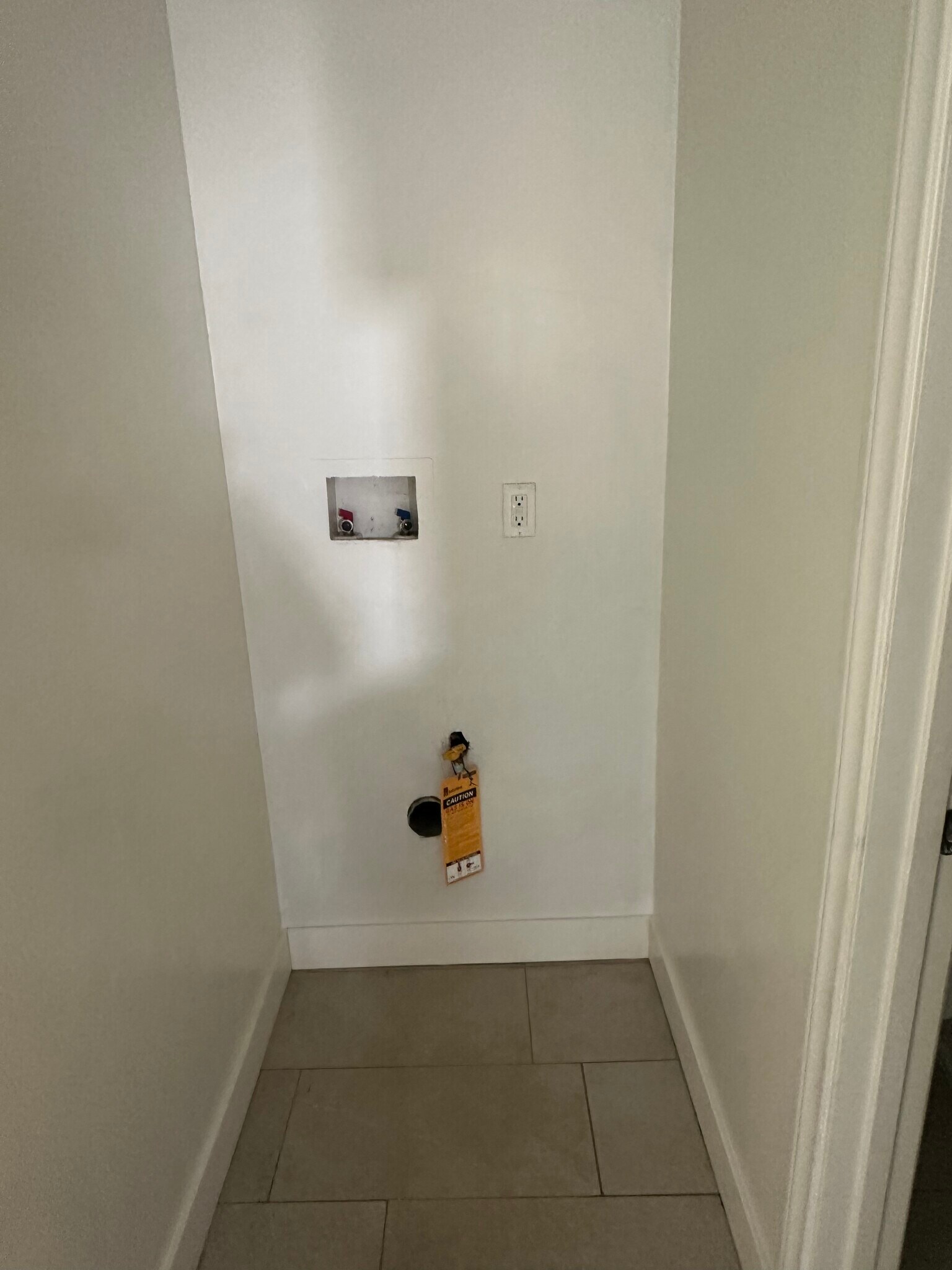 Building Photo - 17934 Fairfax St