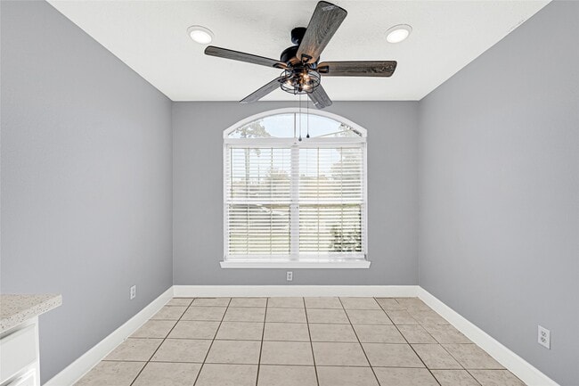 Building Photo - 26214 Cypresswood Dr