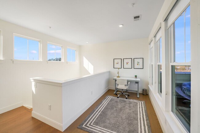 Building Photo - Chic Fully Furnished Condo with Private Retreat-Style Primary Suite