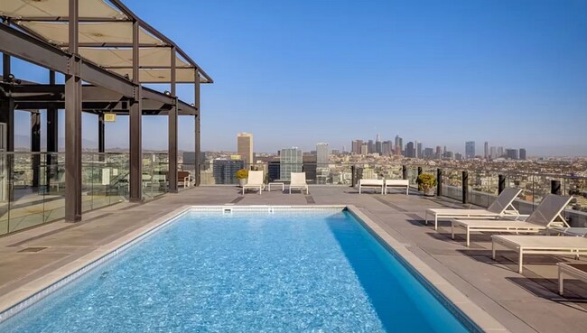 roof top views - 3810 Wilshire Blvd