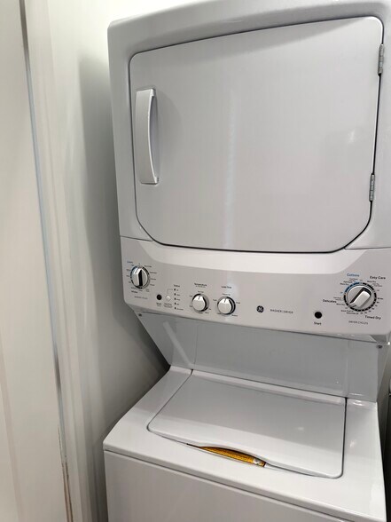 Washer/Dryer, shelving - 2217 Kenwood Blvd SE