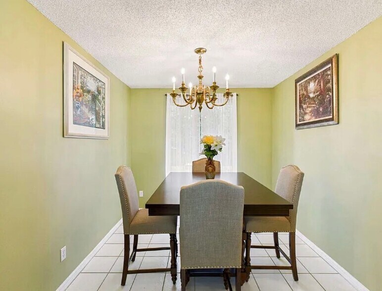 Building Photo - 1290 Yesica Ann Cir