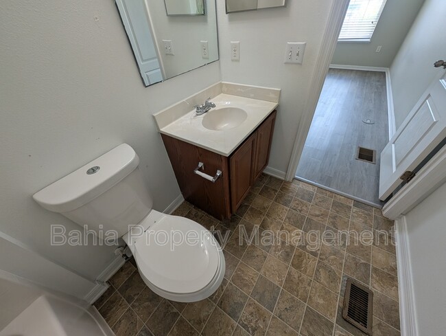 Building Photo - 4547 Ashburn Square Dr