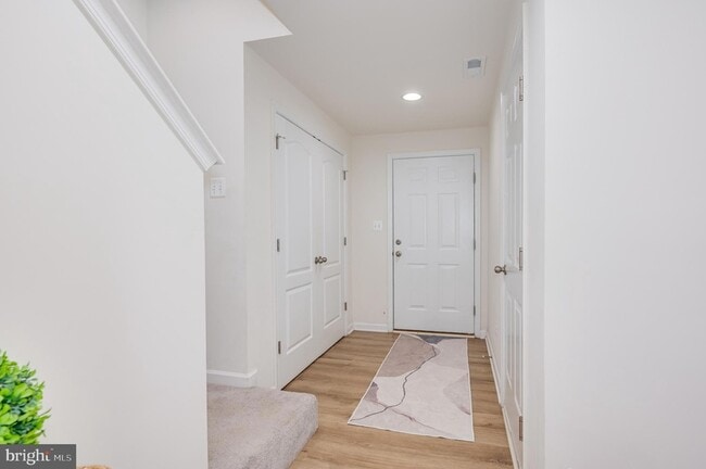 Building Photo - 64 Tate Manor Dr