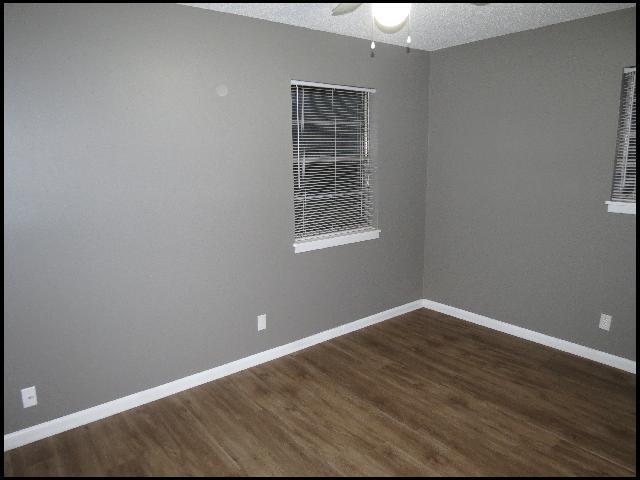 Building Photo - 4624 Manchester Dr