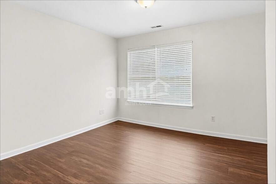 Building Photo - 3660 Watkins Ridge Ct