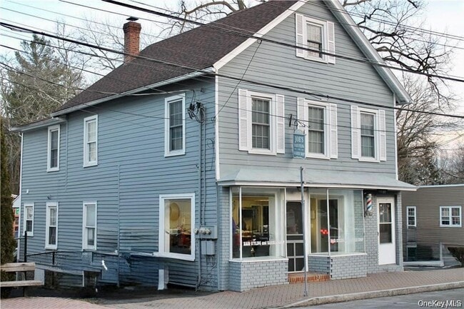 Building Photo - 109 Main St