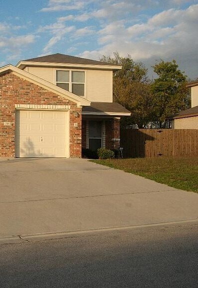 Building Photo - 315 Jeff Gordon Dr