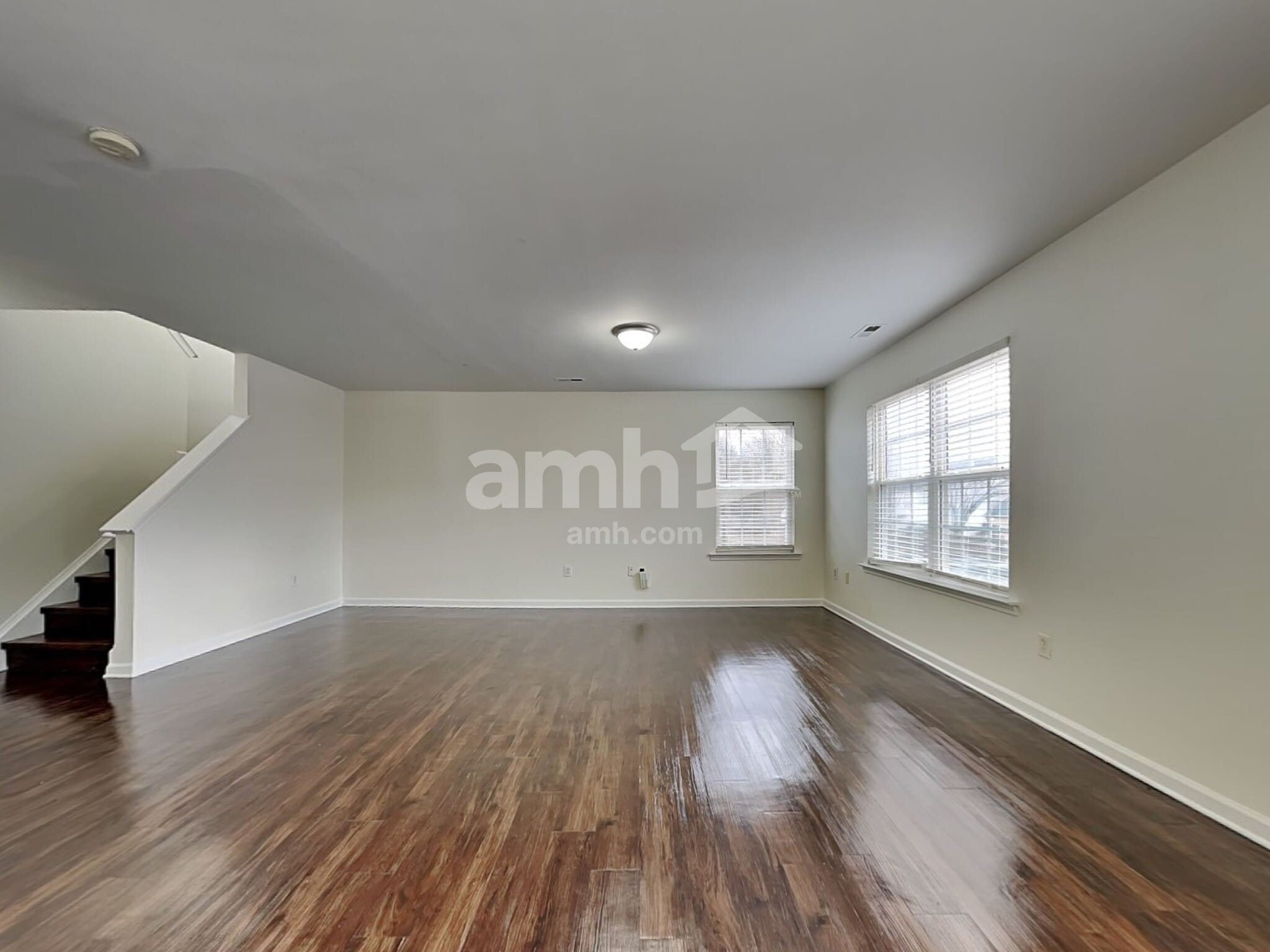 Building Photo - 8849 Laurel Run Dr