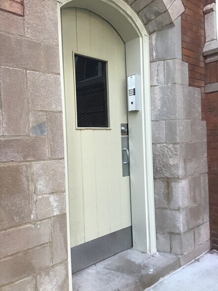 Building Photo - 8048 S Marshfield Ave