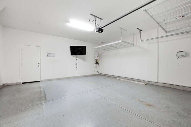 Building Photo - 1482 Franceschi Dr