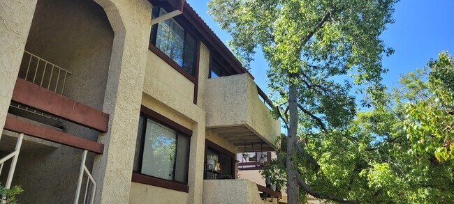 Building Photo - 27925 Tyler Ln