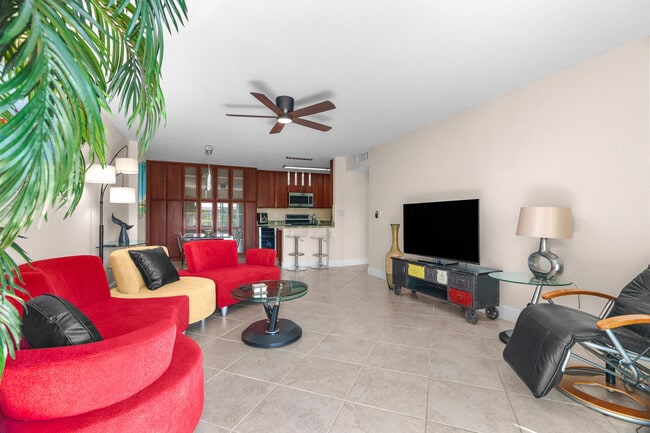 Building Photo - 950 Ponce De Leon Rd