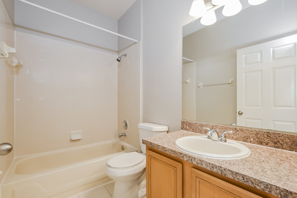 Building Photo - 3337 Bellingham Dr
