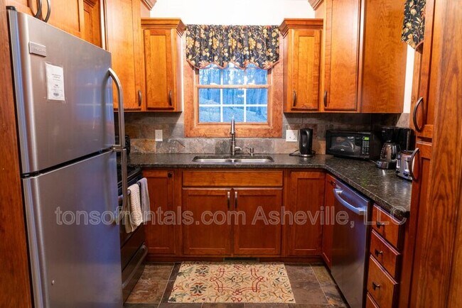 Building Photo - 72 Coma Lk Ln