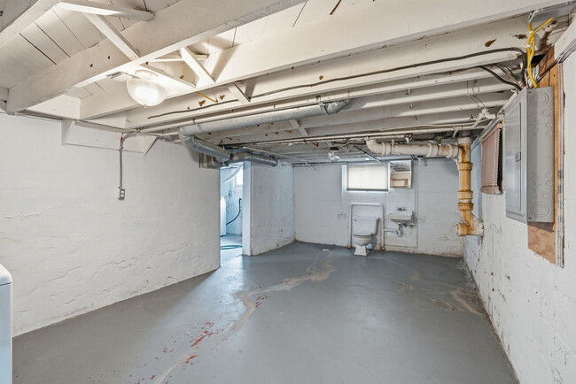 Building Photo - 4301 17th Ave