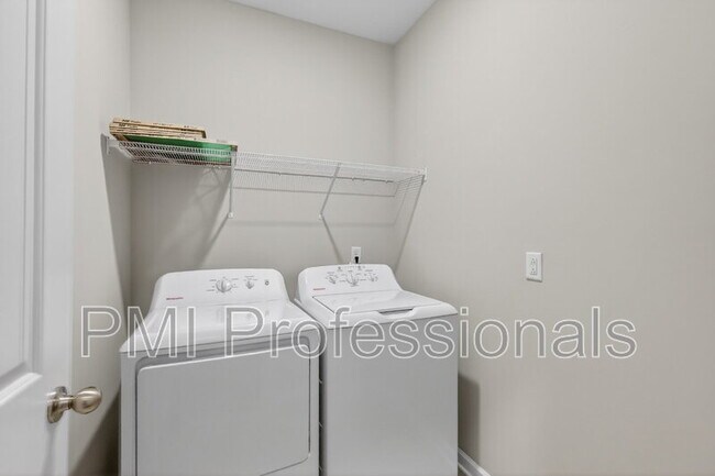 Building Photo - 353 Ruby Cate Wy