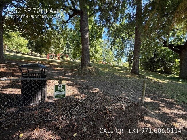Building Photo - 2252 SE 70th Ave