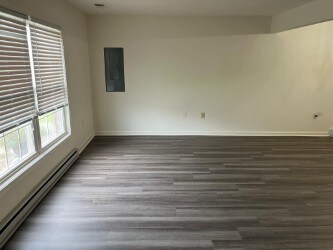 Building Photo - 10116 St George Cir