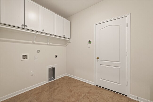 Building Photo - 15610 Birchdale Dr