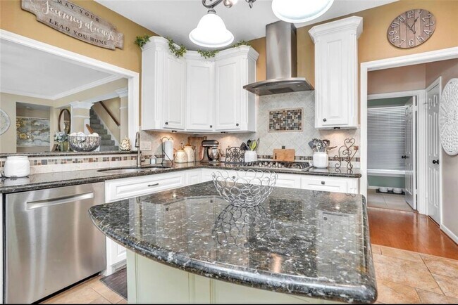 Building Photo - 18214 Spruce Creek Dr