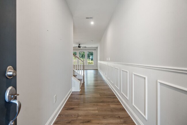 Building Photo - 75 Balfour Run